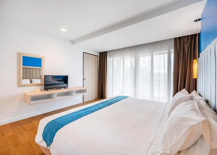 Hotel Coco Phuket Bangtao Beach